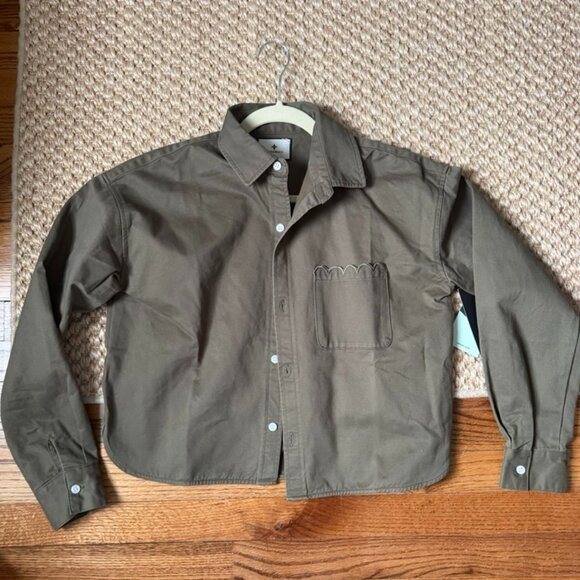 Women's Tuckernuck Army Green Chino Cropped Jasper Button Down Shirt, XS. - Picture 2 of 6
